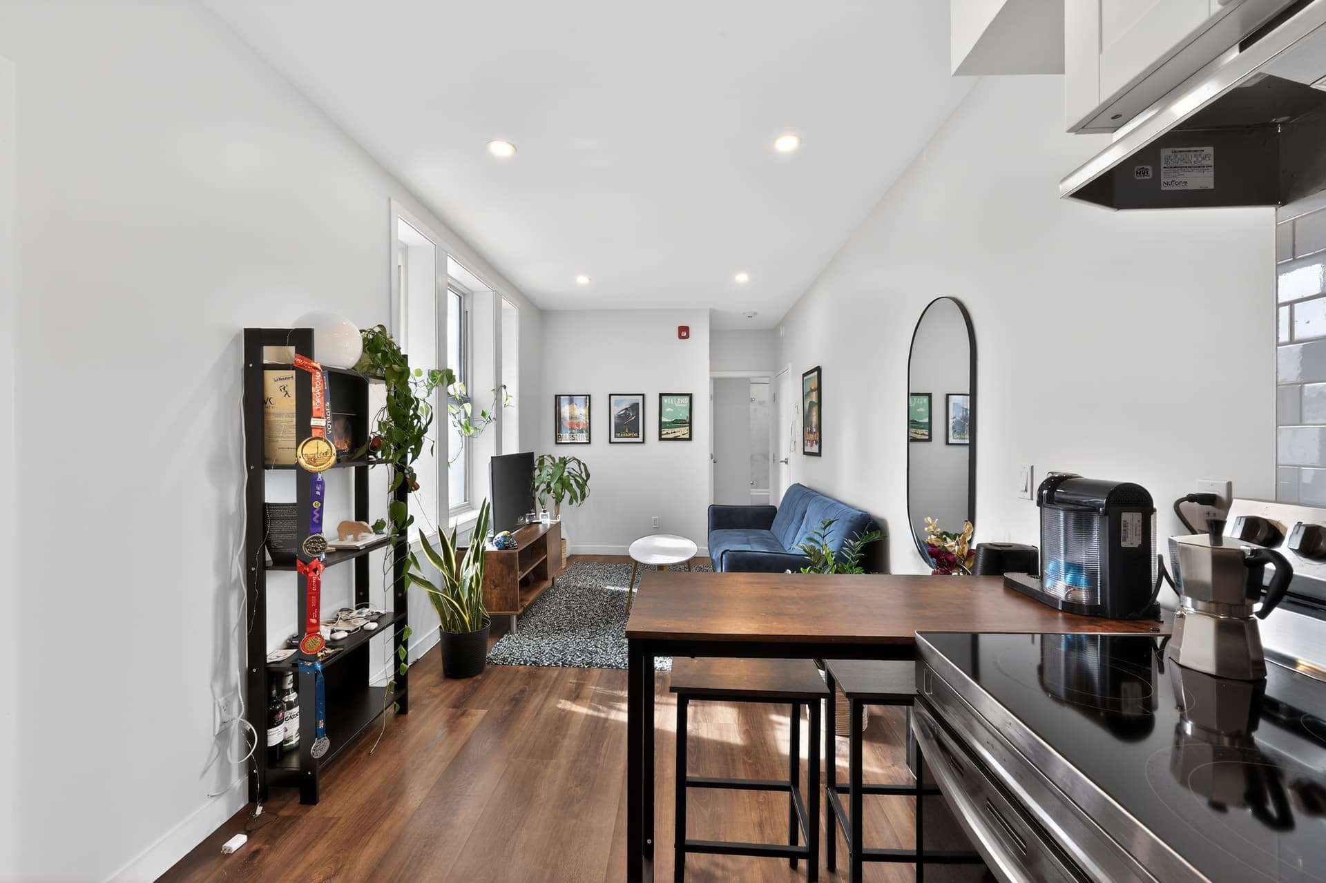 #203-1652 rue Sherbrooke E Montréal Québec H2L 1M5